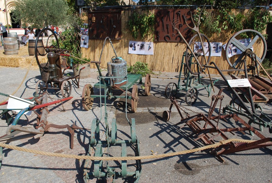 Chusclan _ 2022_04.jpg